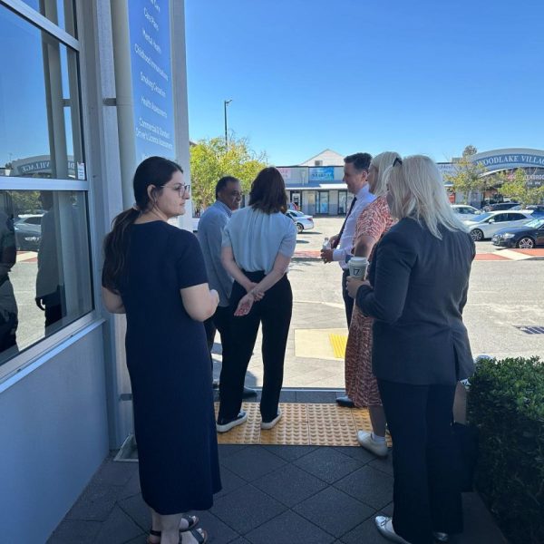 Honourable Health Minister Mark Butler & Tanya Lawrence MP to Woodlake Village Medical Centre in Ellenbrook 4
